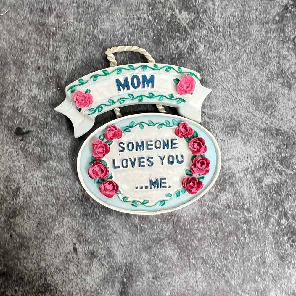 Vintage Mom Someone Loves You Floral Magnet | Cottage Y2K